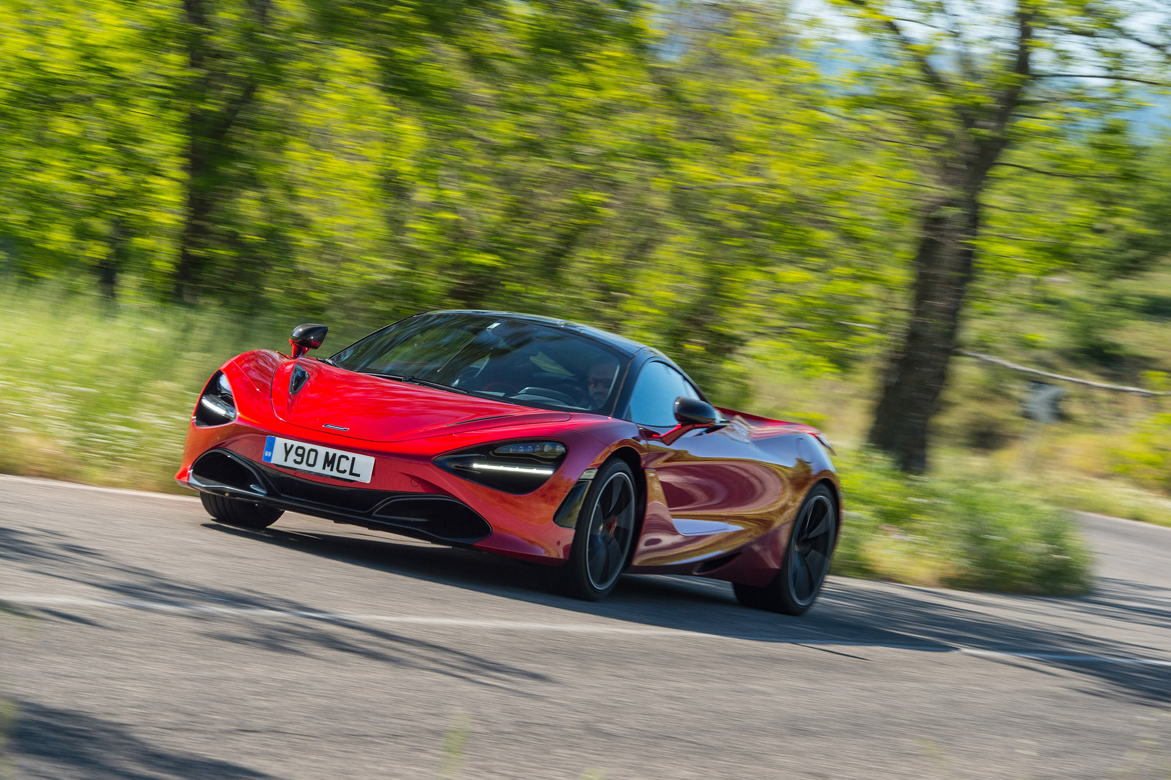 McLaren 720S - front tracking