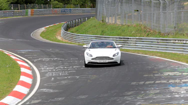 SPY - Aston Martin DB11 Volante 1
