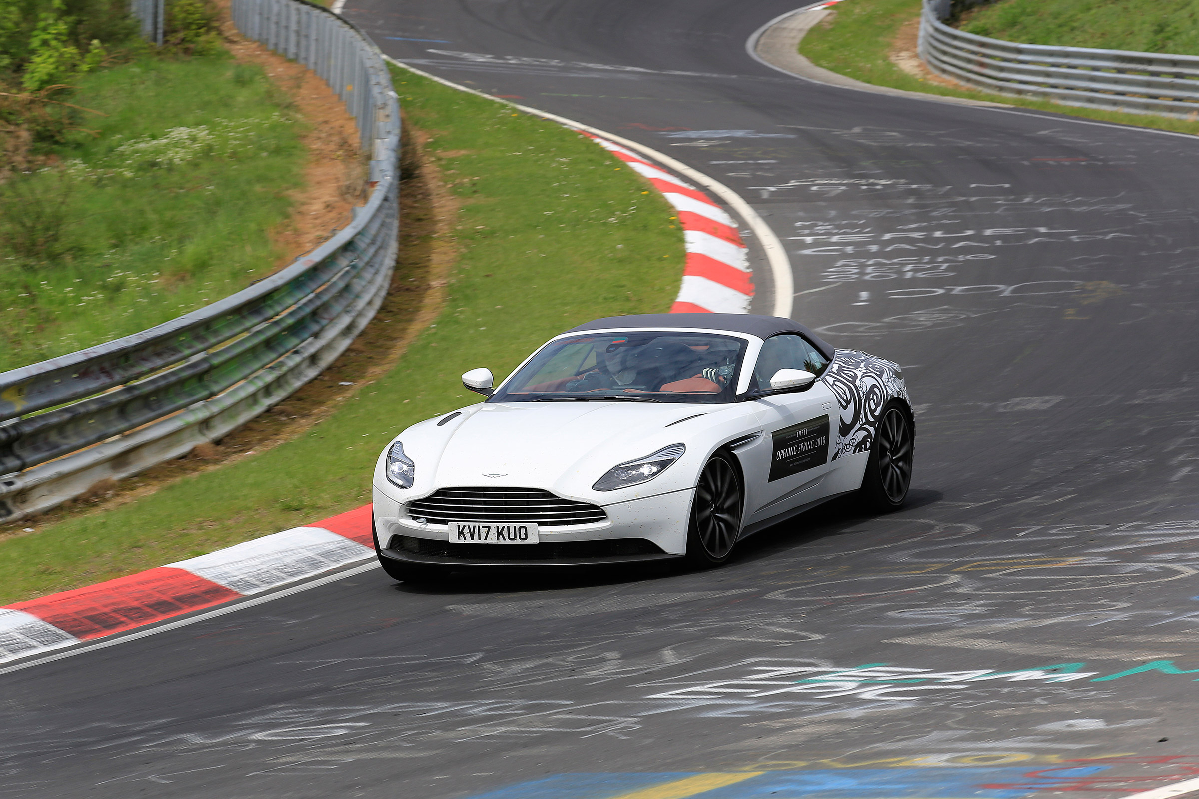 SPY - Aston Martin DB11 Volante 3