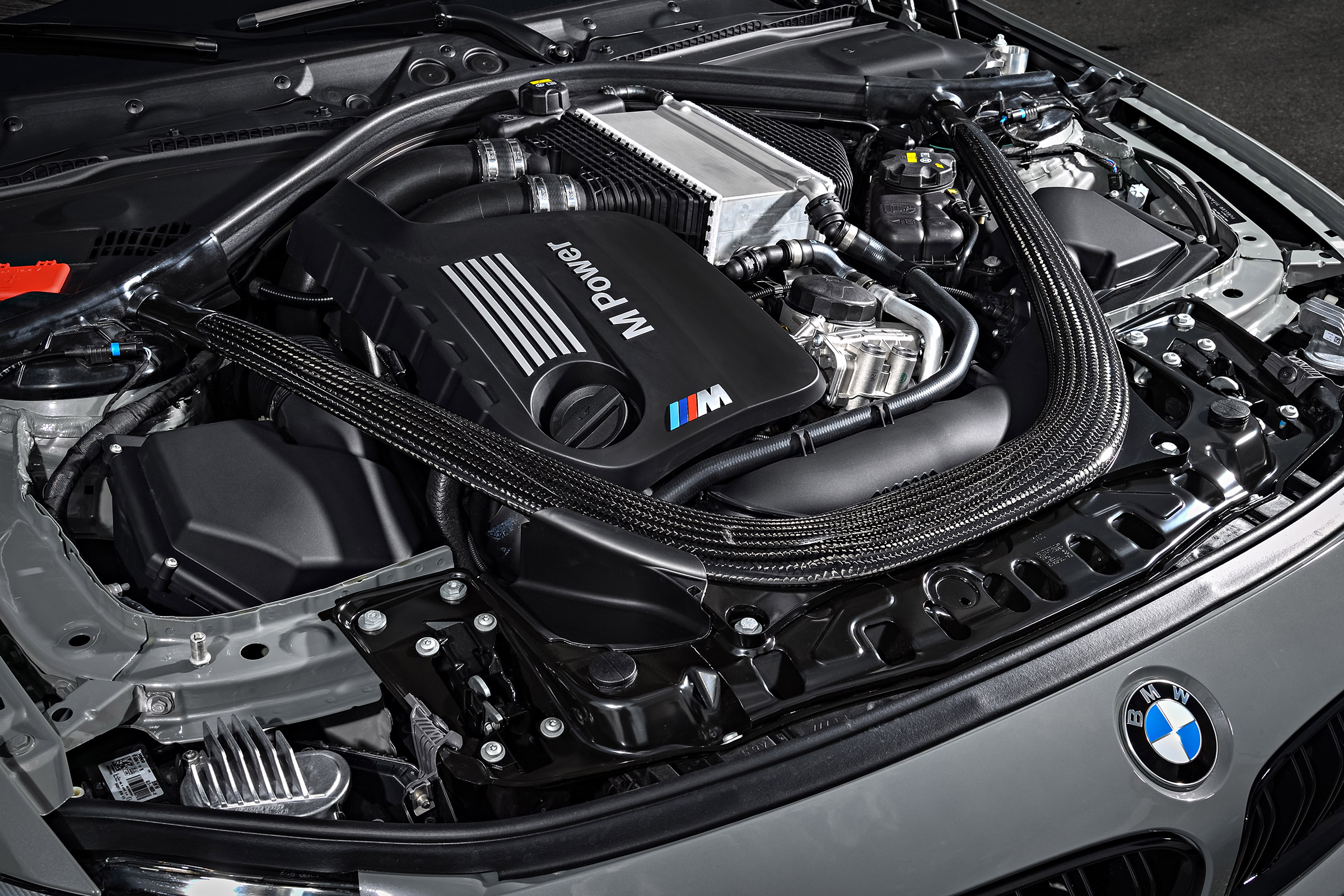 BMW M4 CS - engine