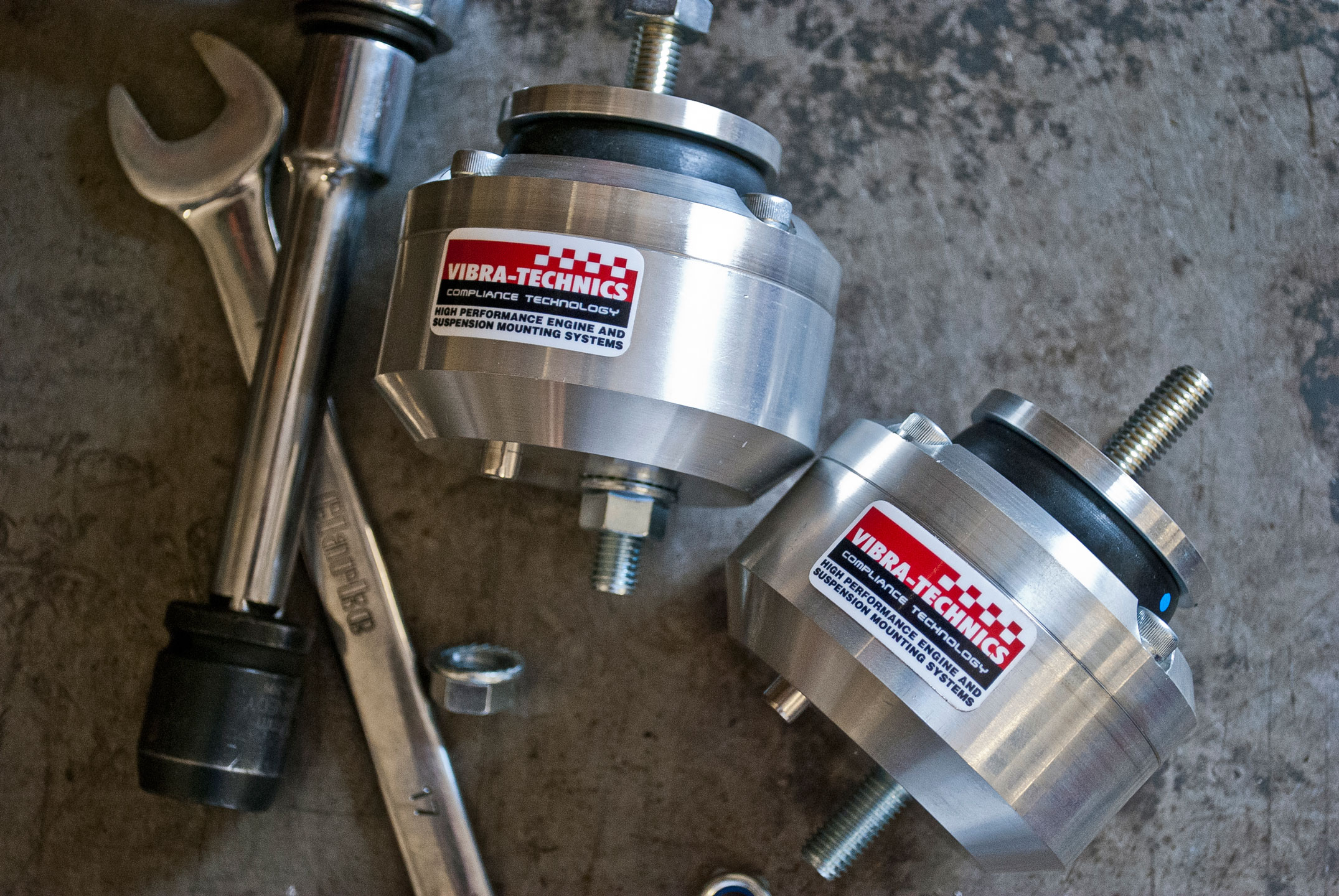 Vibra-technics engine mounts