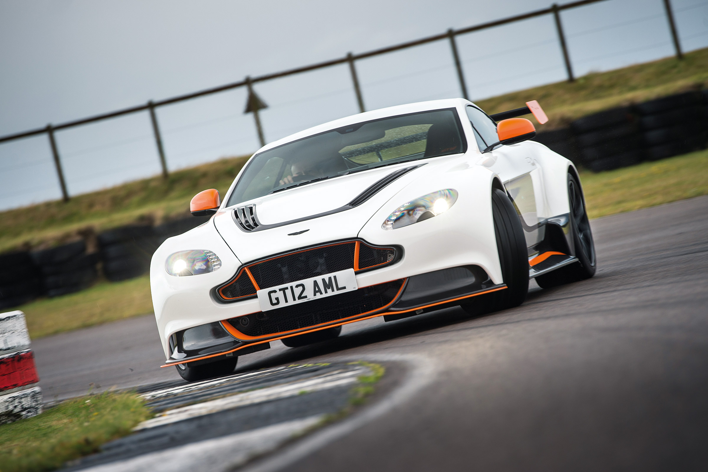 Aston Martin GT12 - front