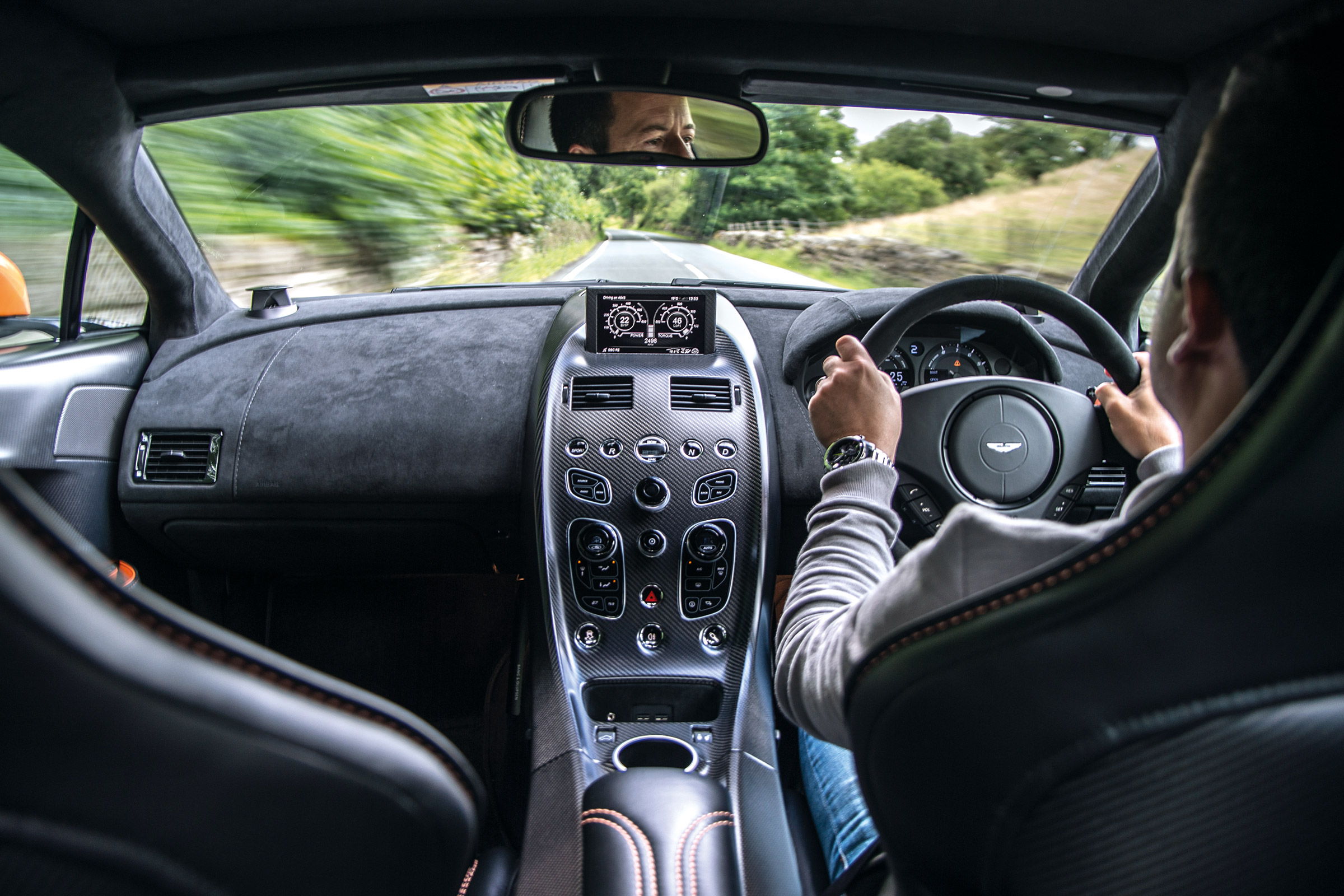 Aston Martin GT12 - interior
