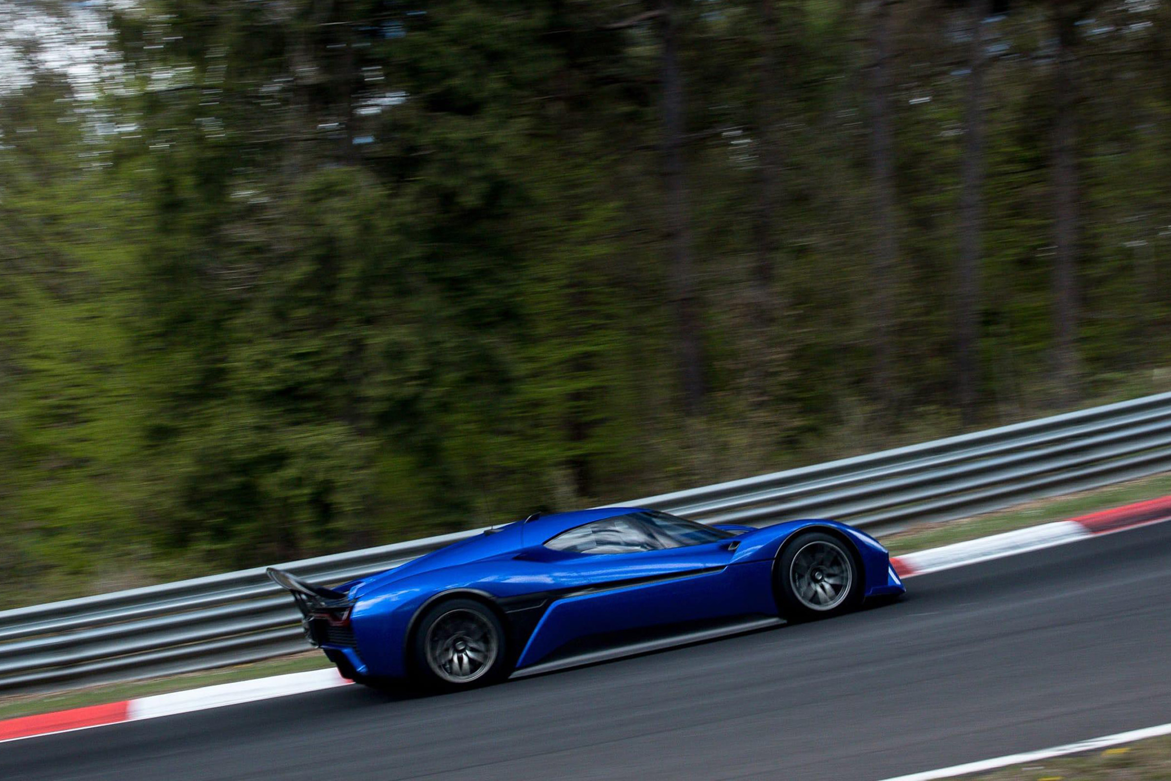 NIO EP9 Nurburgring side