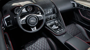 2018 Jaguar F-type SVR - Interior