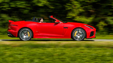2018 Jaguar F-type SVR - Side