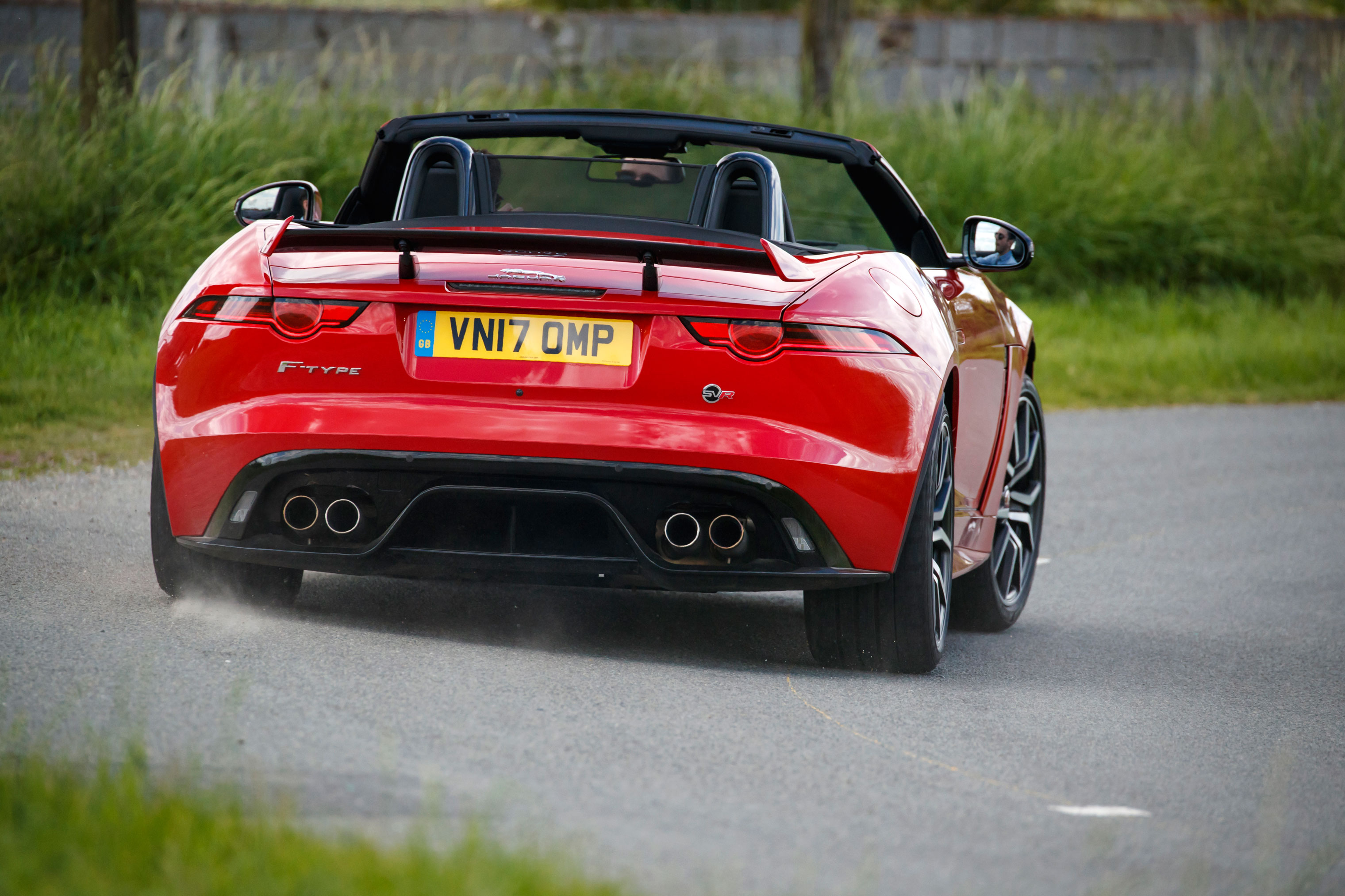 2018 Jaguar F-type SVR - Rear