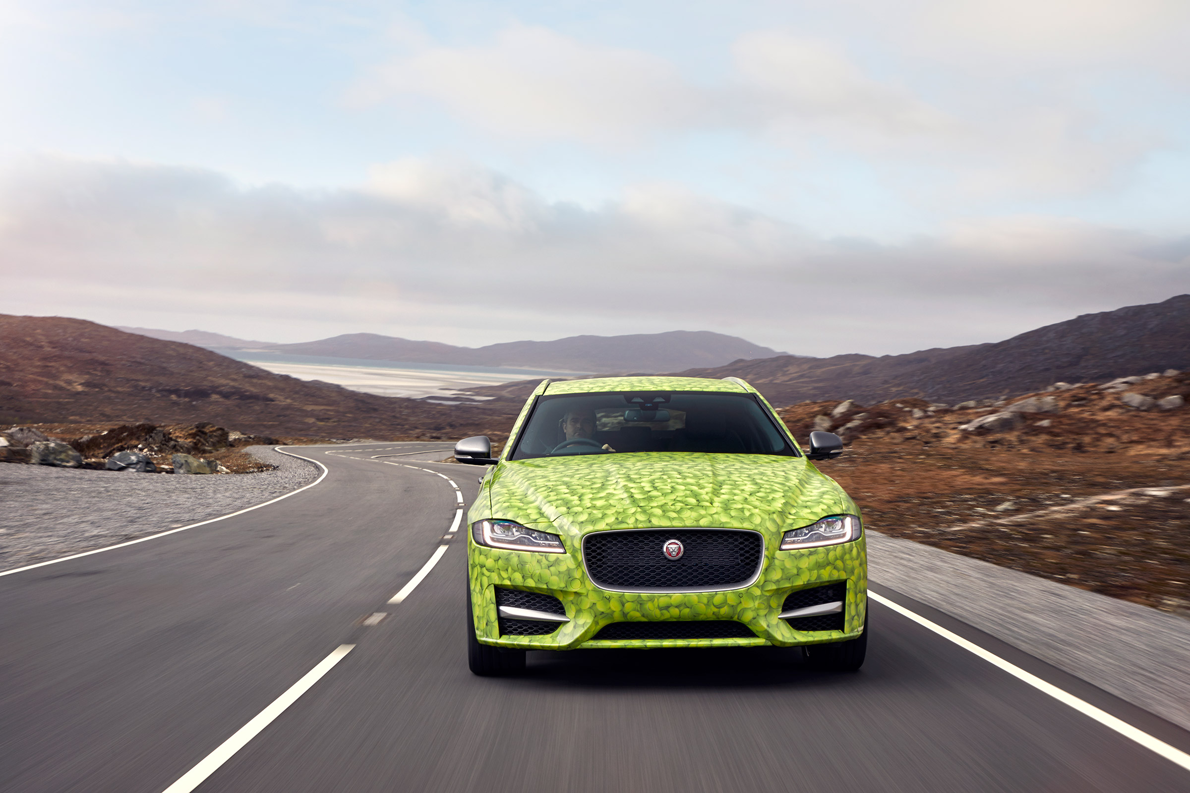 Jaguar XF Sportbrake teaser