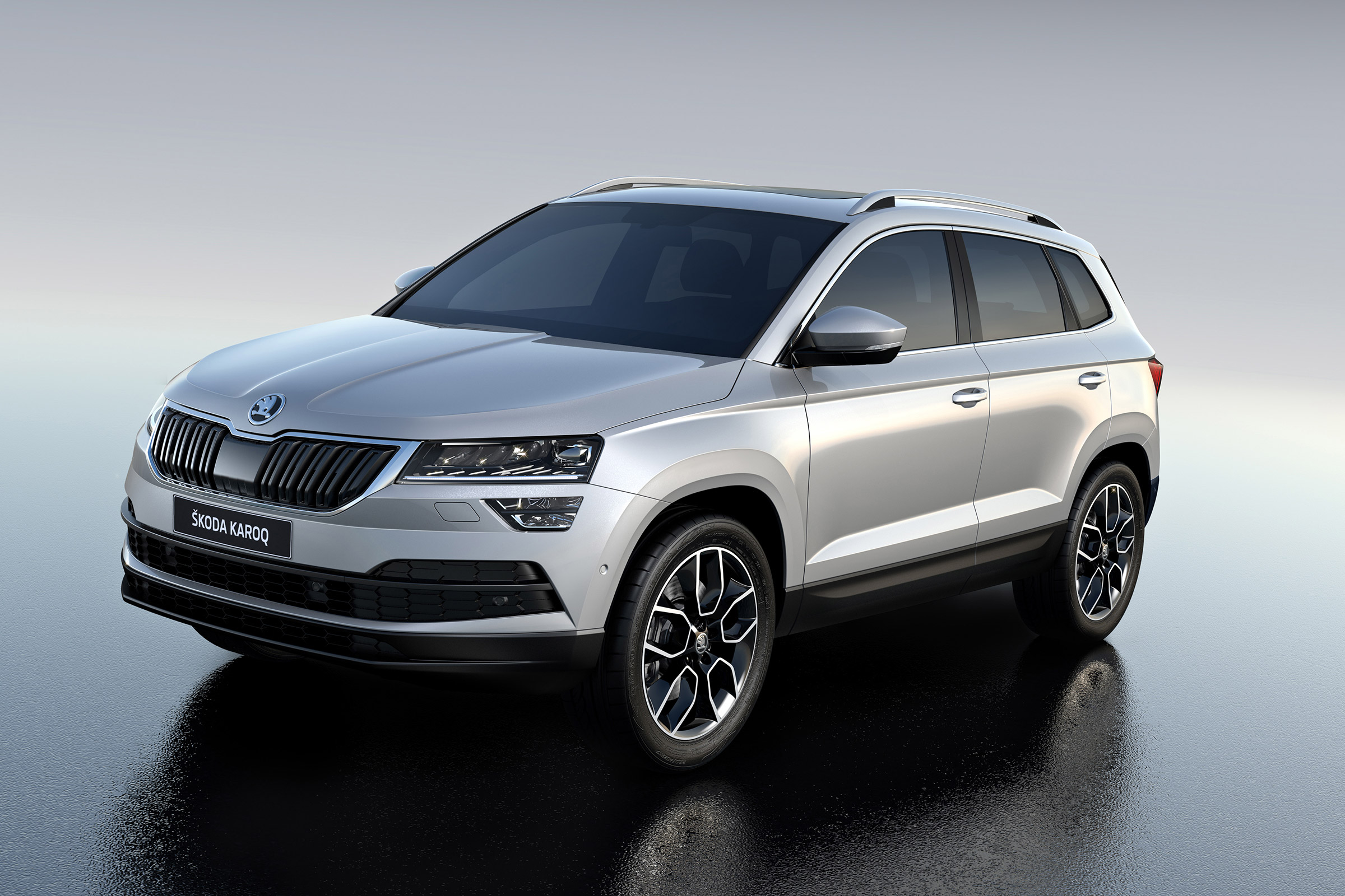 Skoda Karoq press front 1