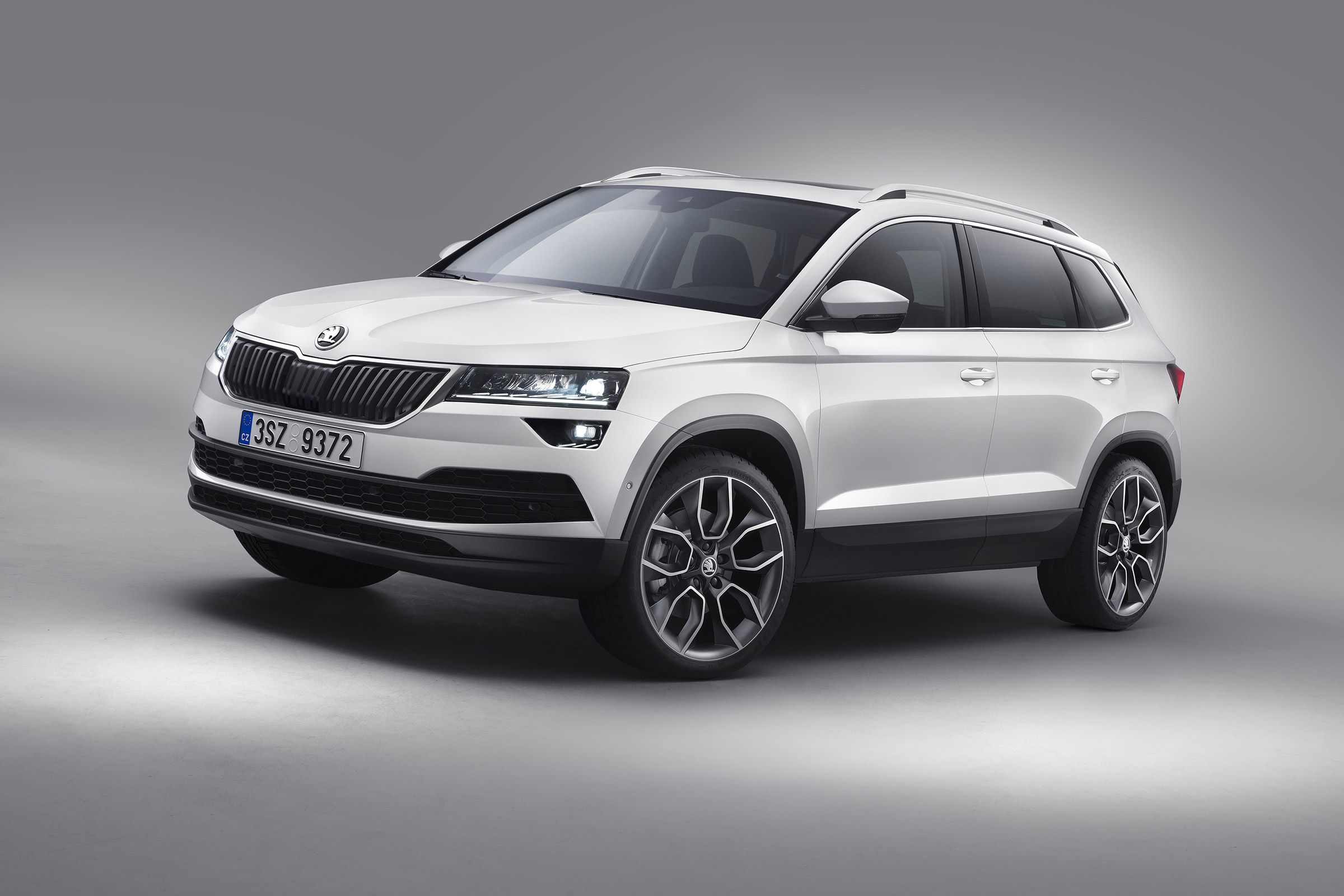 Skoda Karoq press front 2