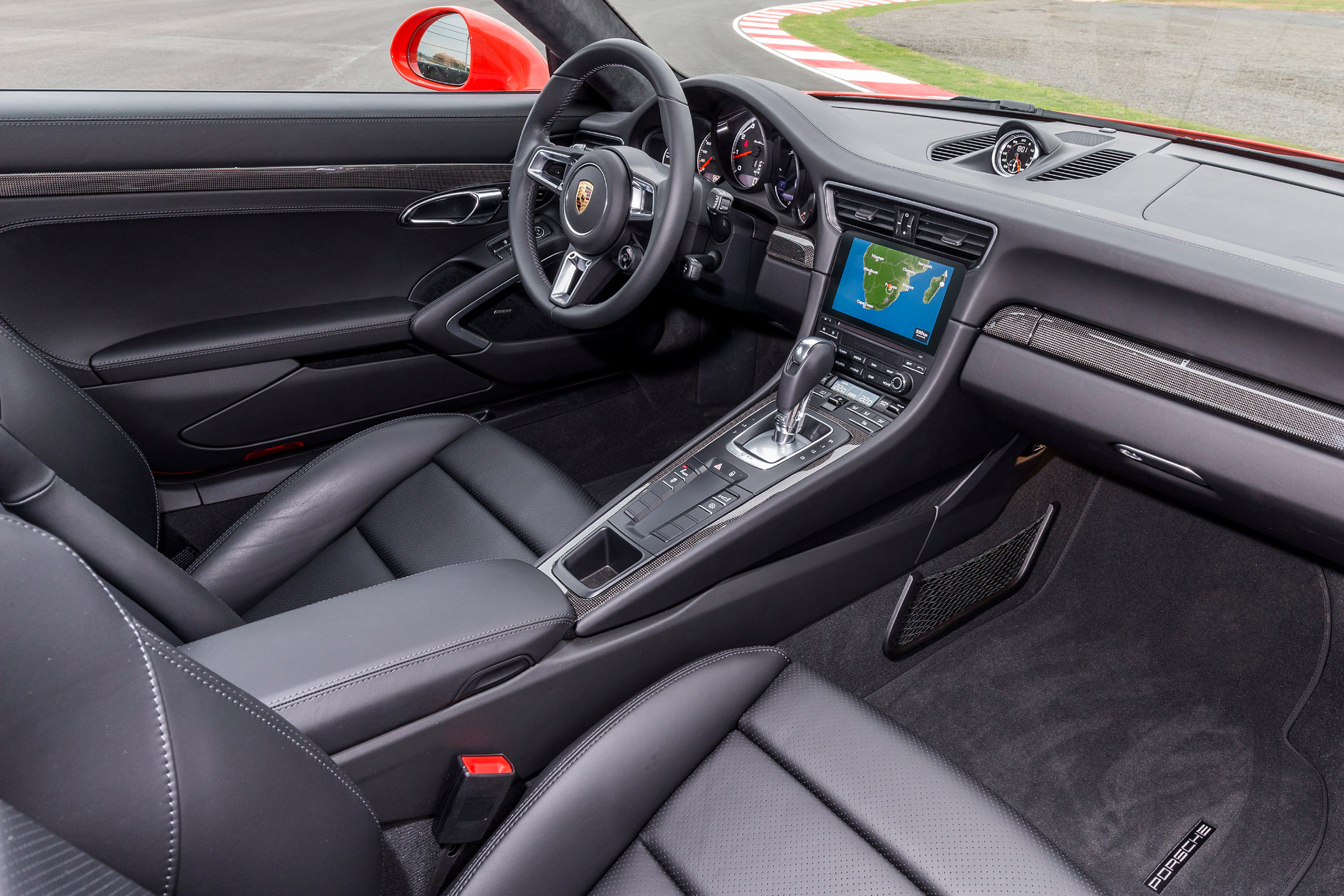 991.2 Porsche 911 Turbo S - interior