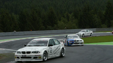 BMW 320i (E46)