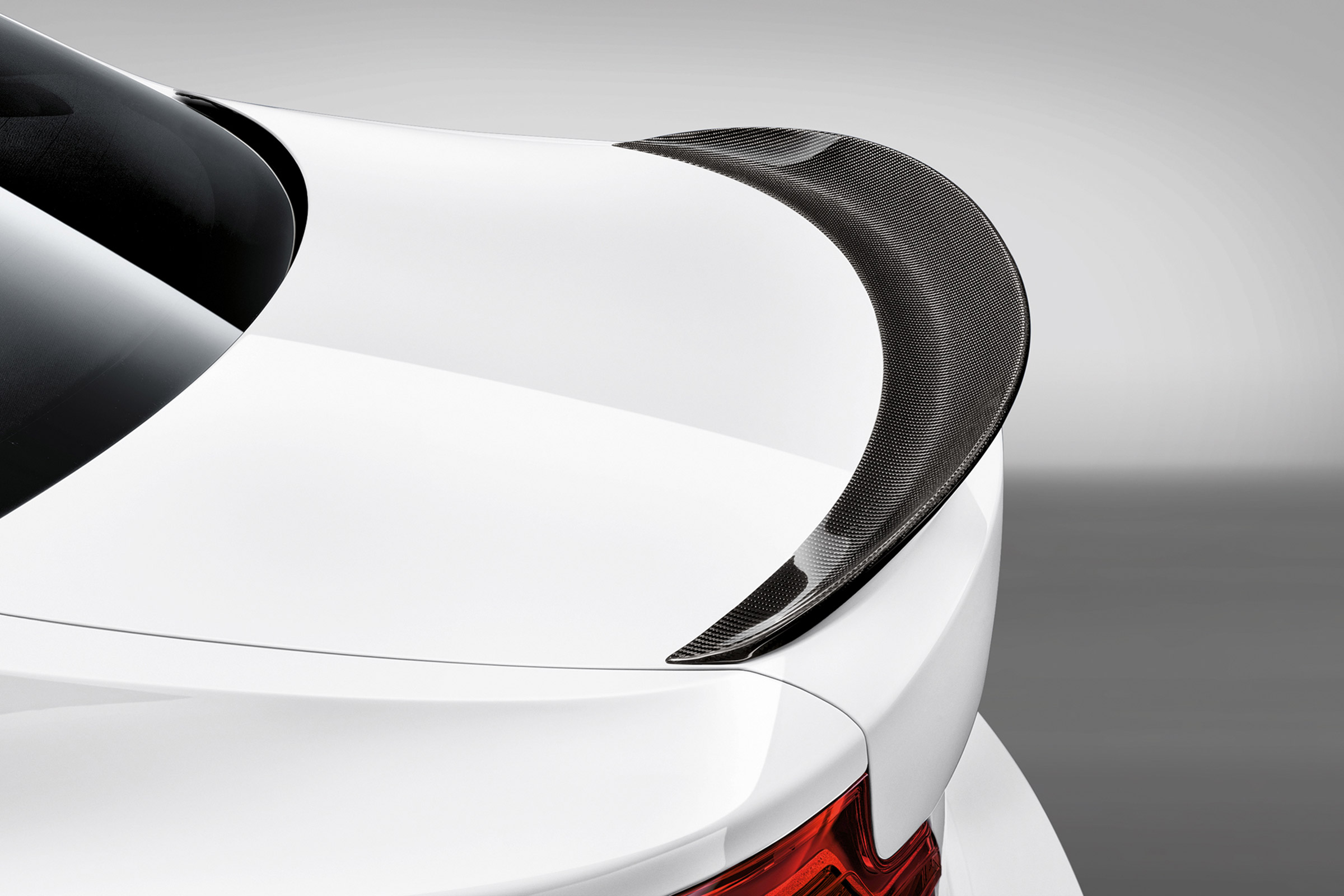BMW M240i M Performance - lip