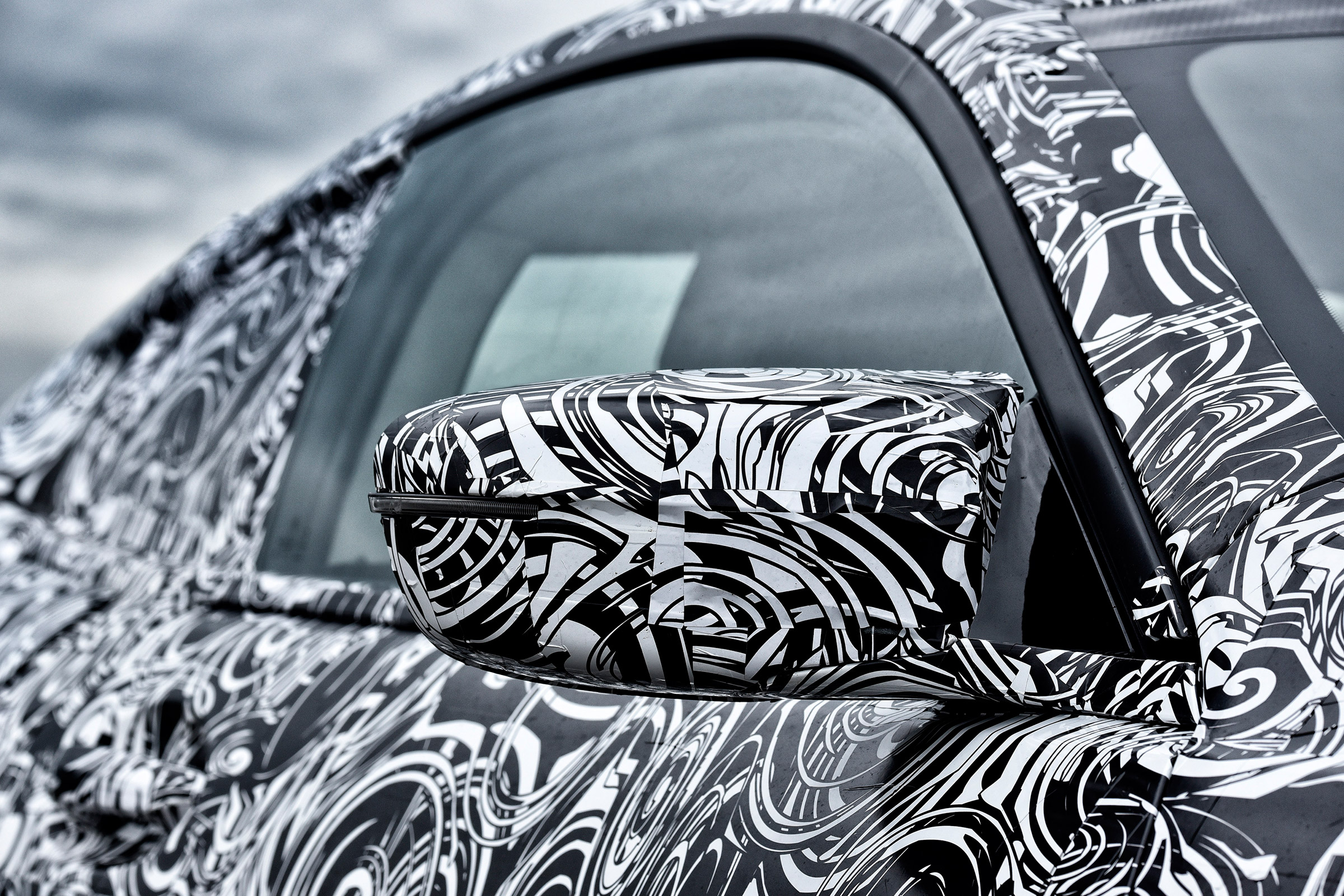 BMW M8 prototype - doors