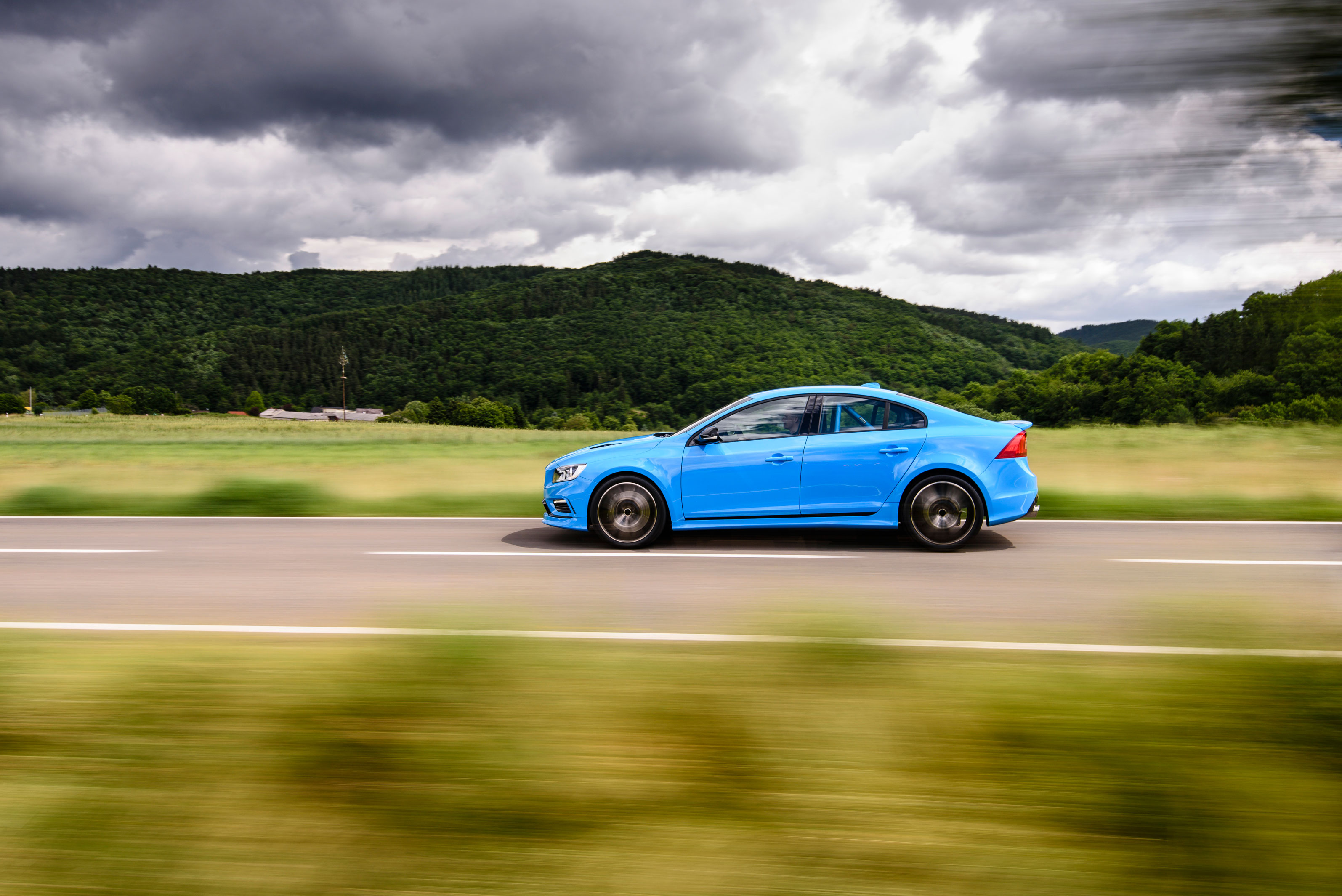 Volvo S60 Polestar - Side