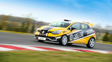 Overclockers UK Racing Series - Palmer Sport Renault Sport Clio Cup