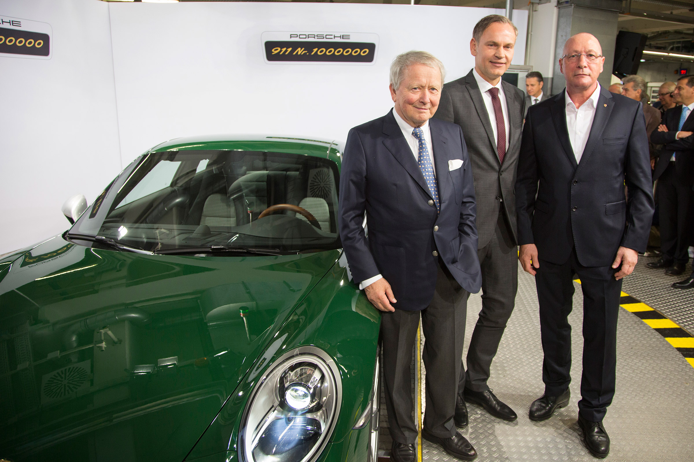 Porsche 911 Carrera - 1 millionth car build 3