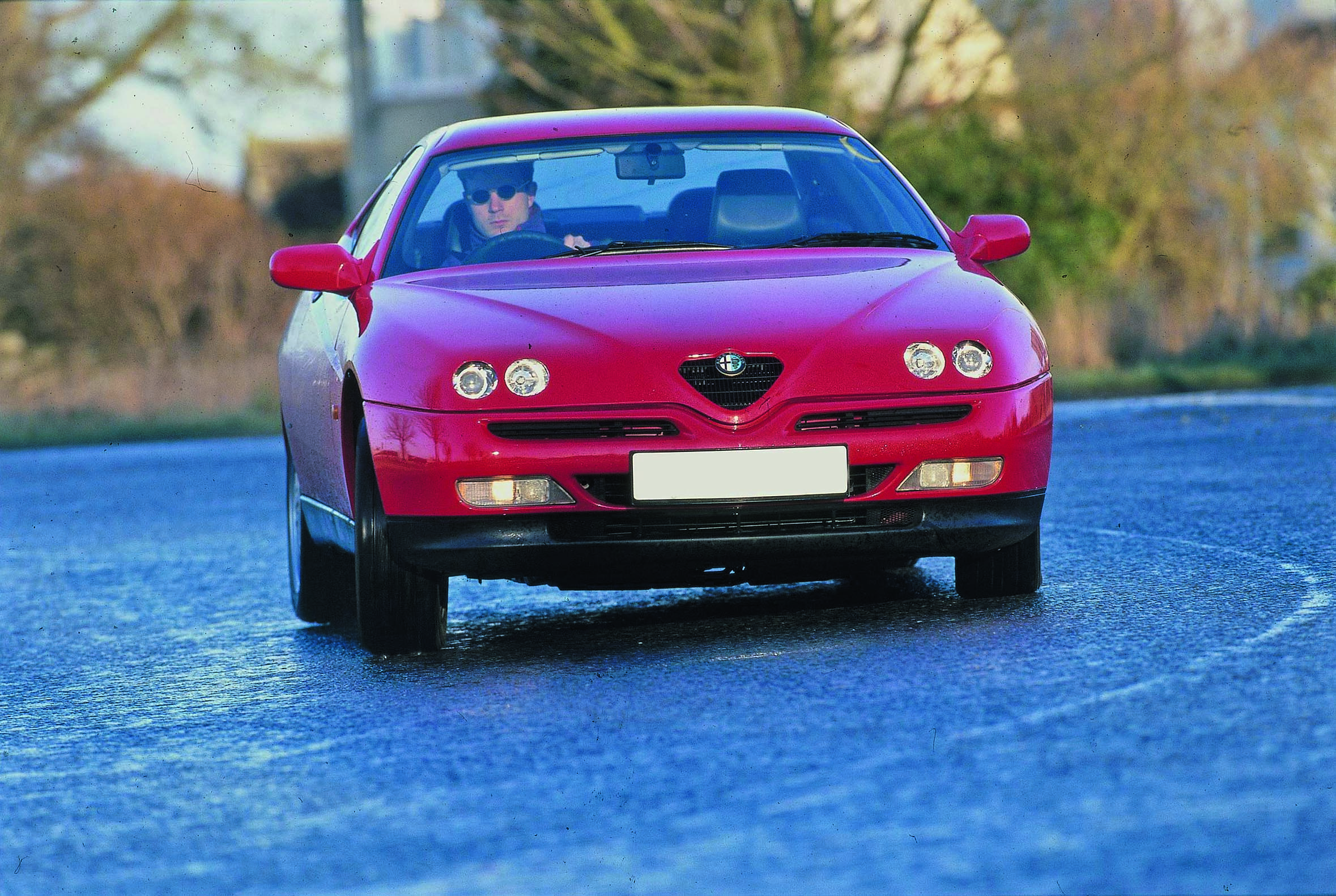 Alfa Romeo GTV (916)