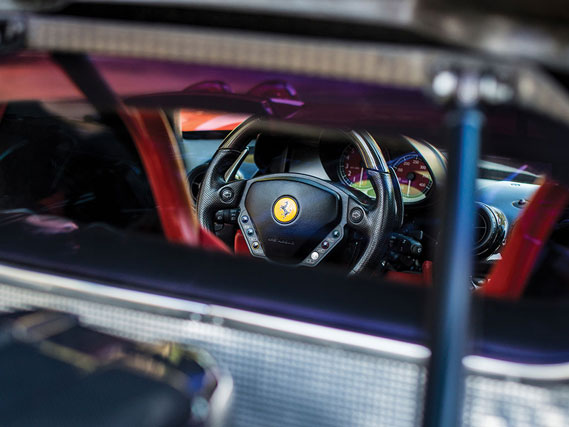 Ferrari Enzo - Interior
