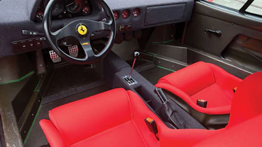 Ferrari F40 - Interior