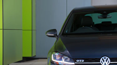 2017 Volkswagen Golf GTD - Headlight