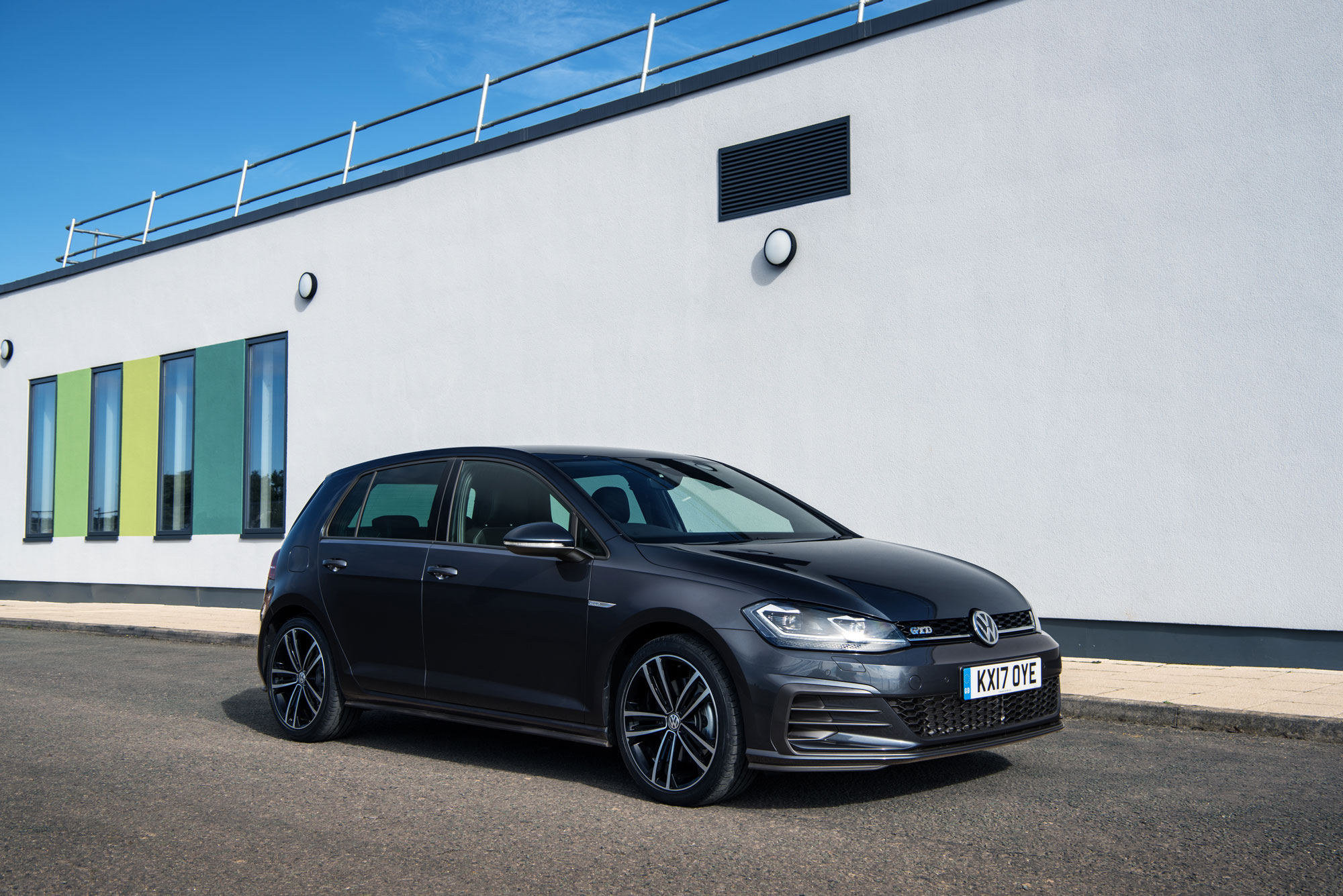 2017 Volkswagen Golf GTD - Front