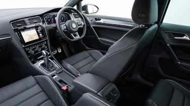 2017 Volkswagen Golf GTD - Interior