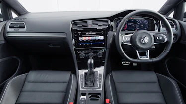 2017 Volkswagen Golf GTD - Interior