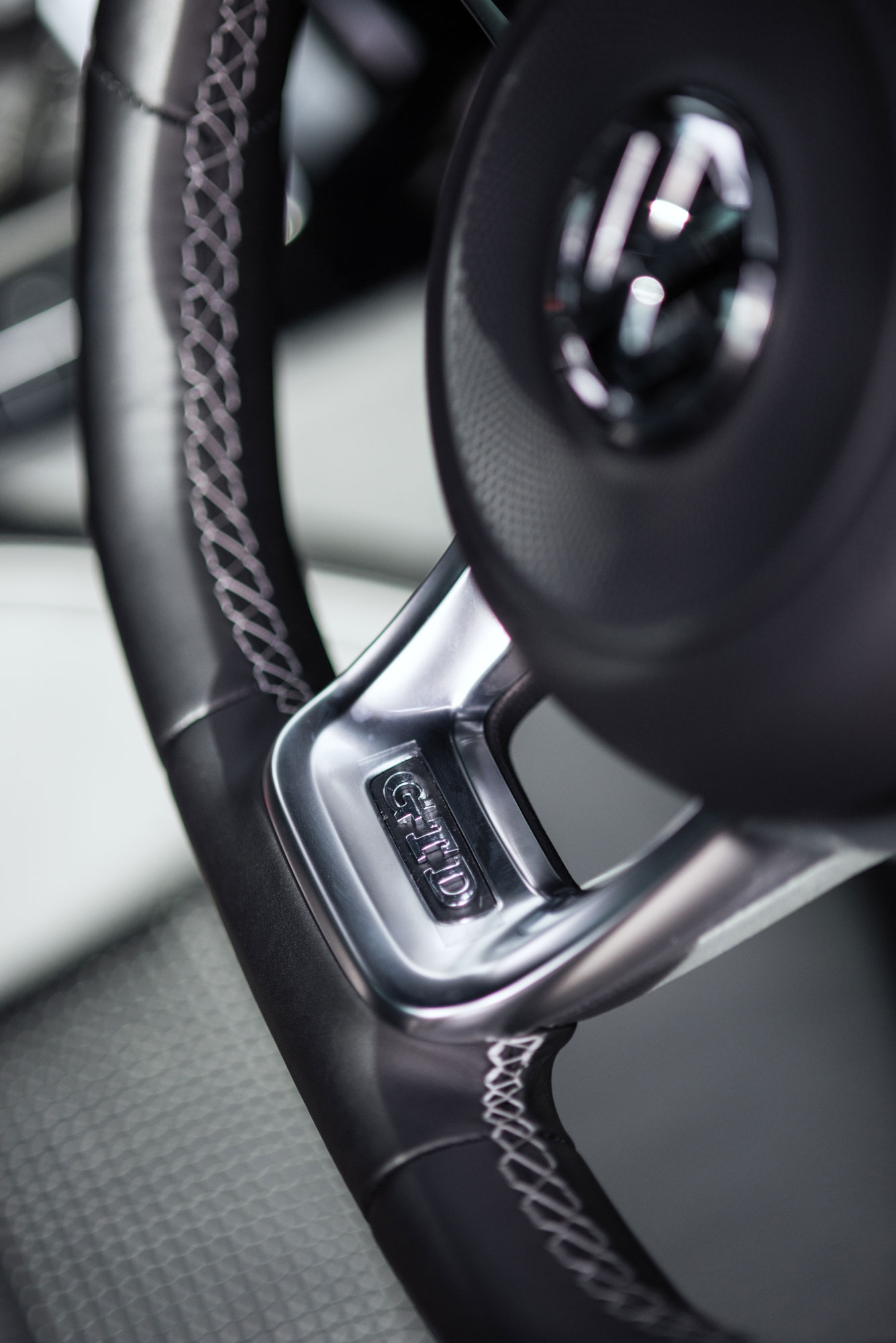 2017 Volkswagen Golf GTD - Steering wheel
