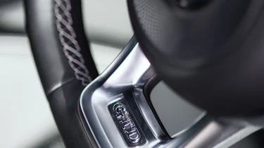 2017 Volkswagen Golf GTD - Steering wheel