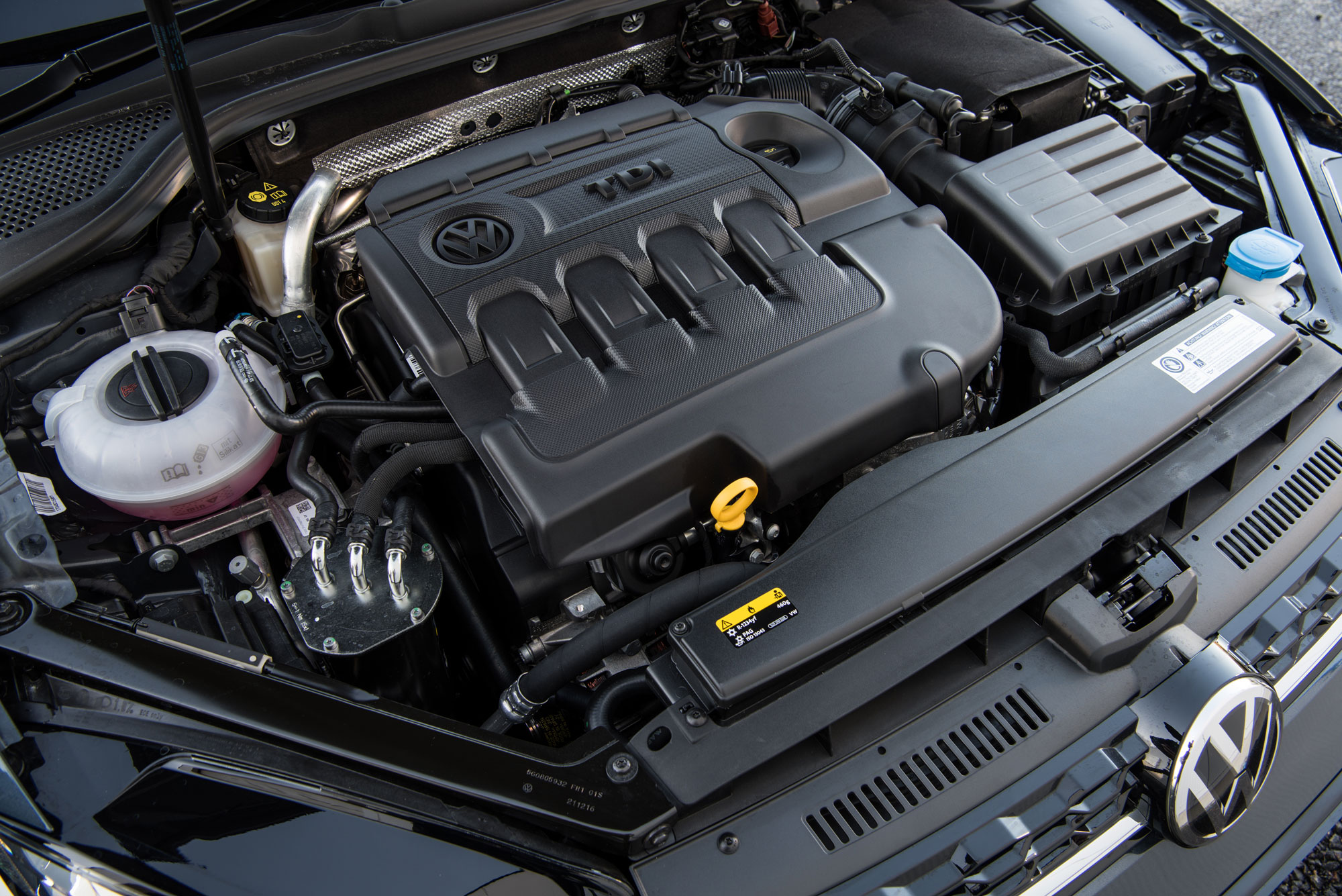 2017 Volkswagen Golf GTD - Engine