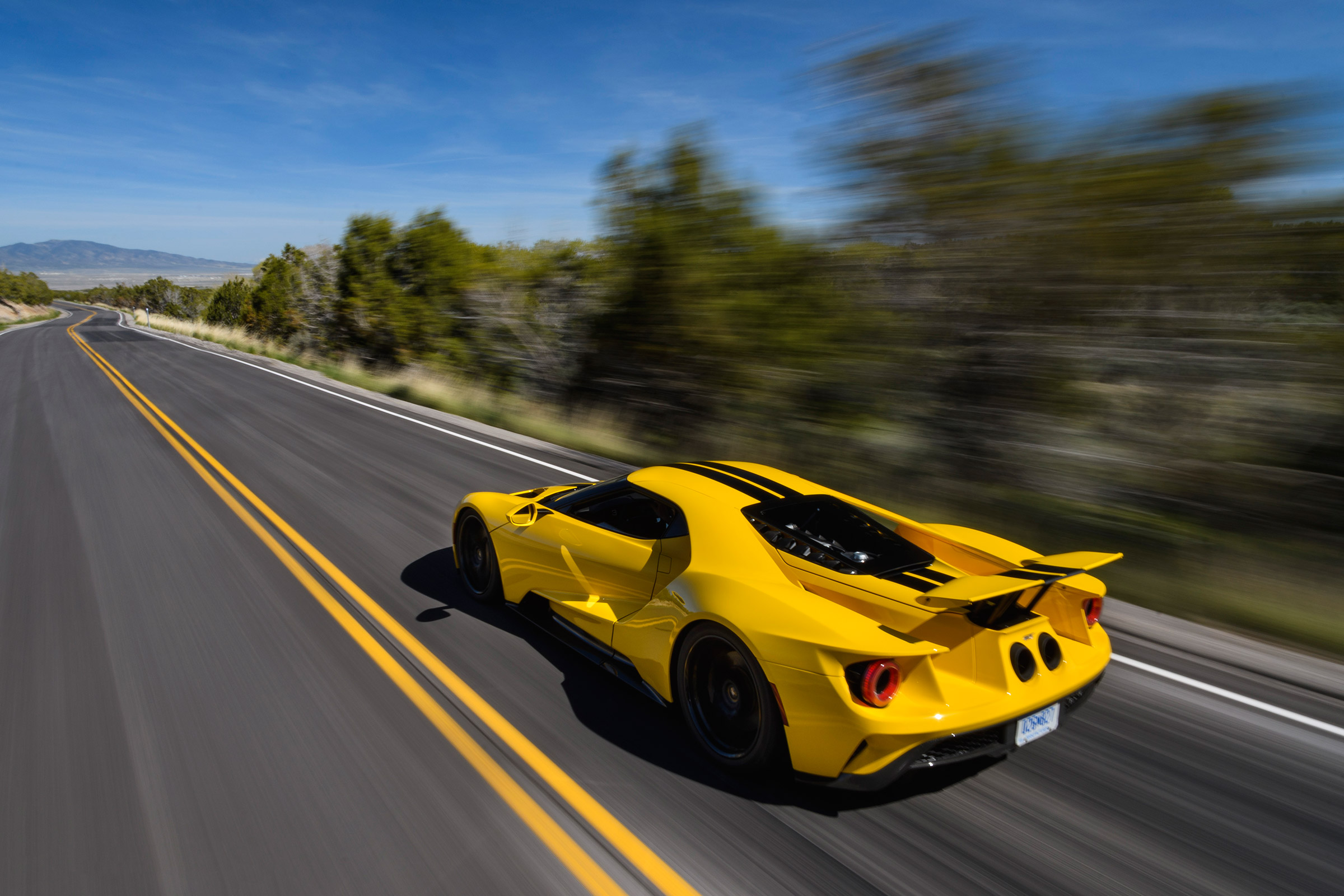 Ford GT - rear tracking