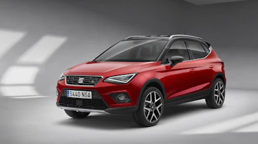 SEAT Arona FR front three quarters