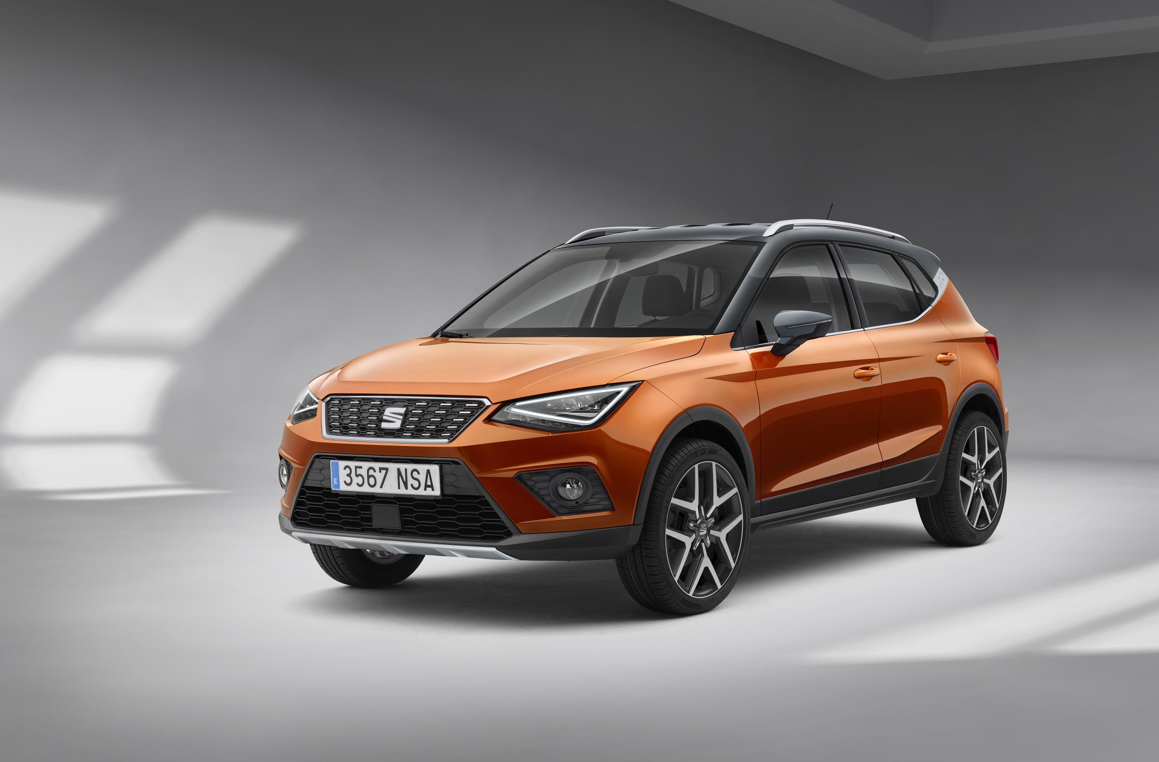 SEAT Arona front three quarters