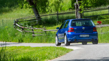 Volkswagen Golf R32 rear cornering