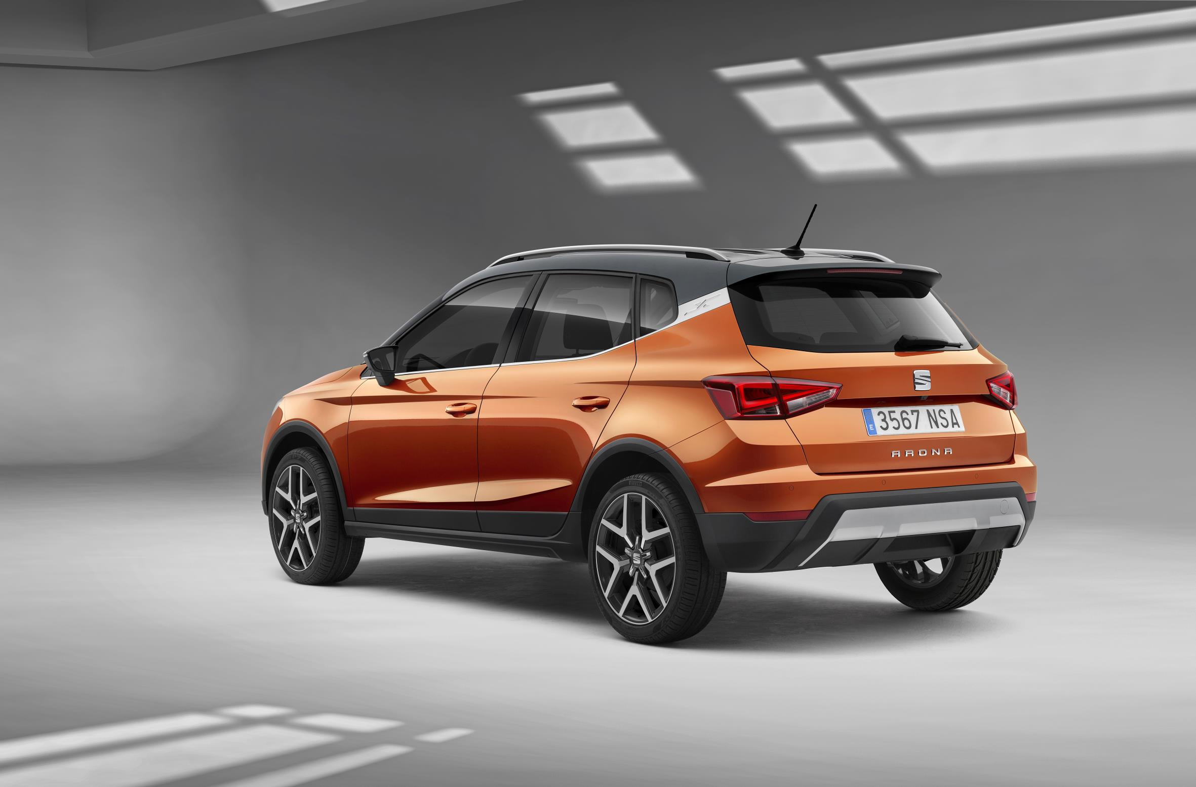 SEAT Arona rear three quarters