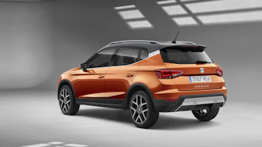 SEAT Arona rear three quarters