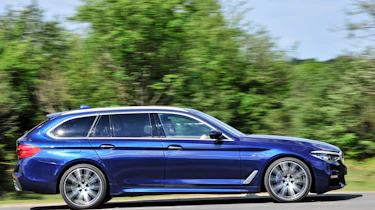 BMW 530d xDrive Touring panning