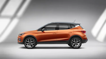 SEAT Arona side