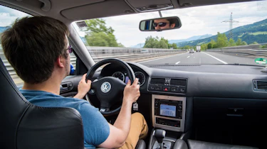 Volkswagen Golf R32 interior