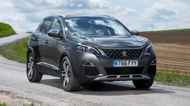 Peugeot 3008 GT front three quarters