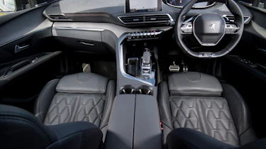 Peugeot 3008 GT dashboard
