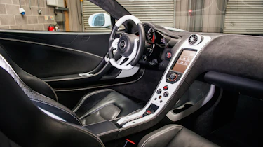 McLaren 12C - interior