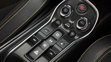 McLaren 570S Spider - dash selector