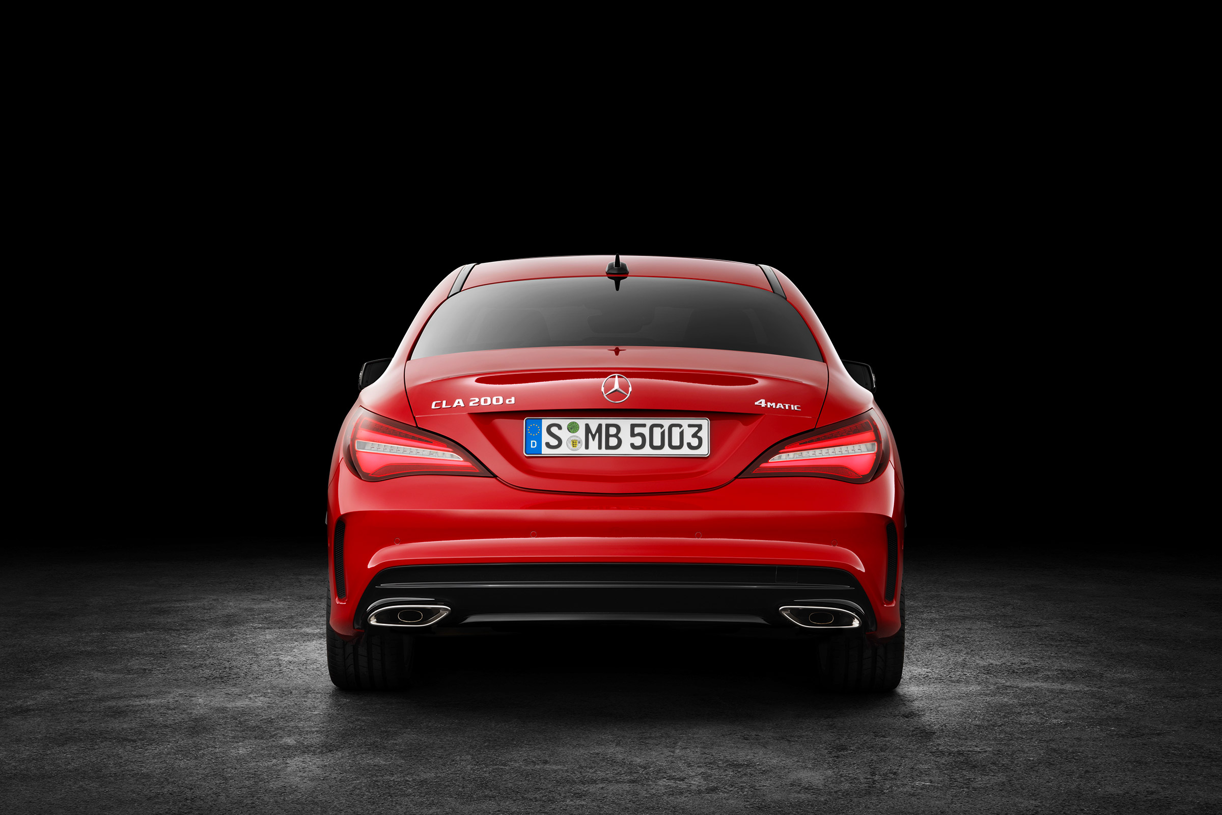 Mercedes-Benz CLA250 4MATIC - rear