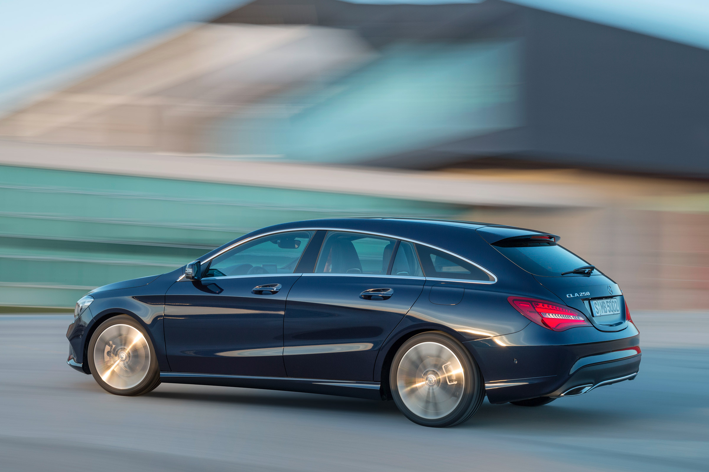 Mercedes-Benz CLA200 Shooting Brake - rear