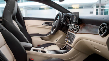 Mercedes-Benz CLA200 Shooting Brake - inteior