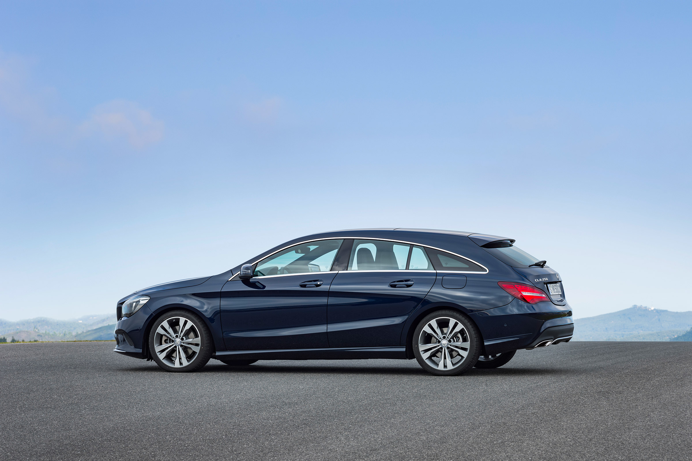 Mercedes-Benz CLA200 Shooting Brake - rear static