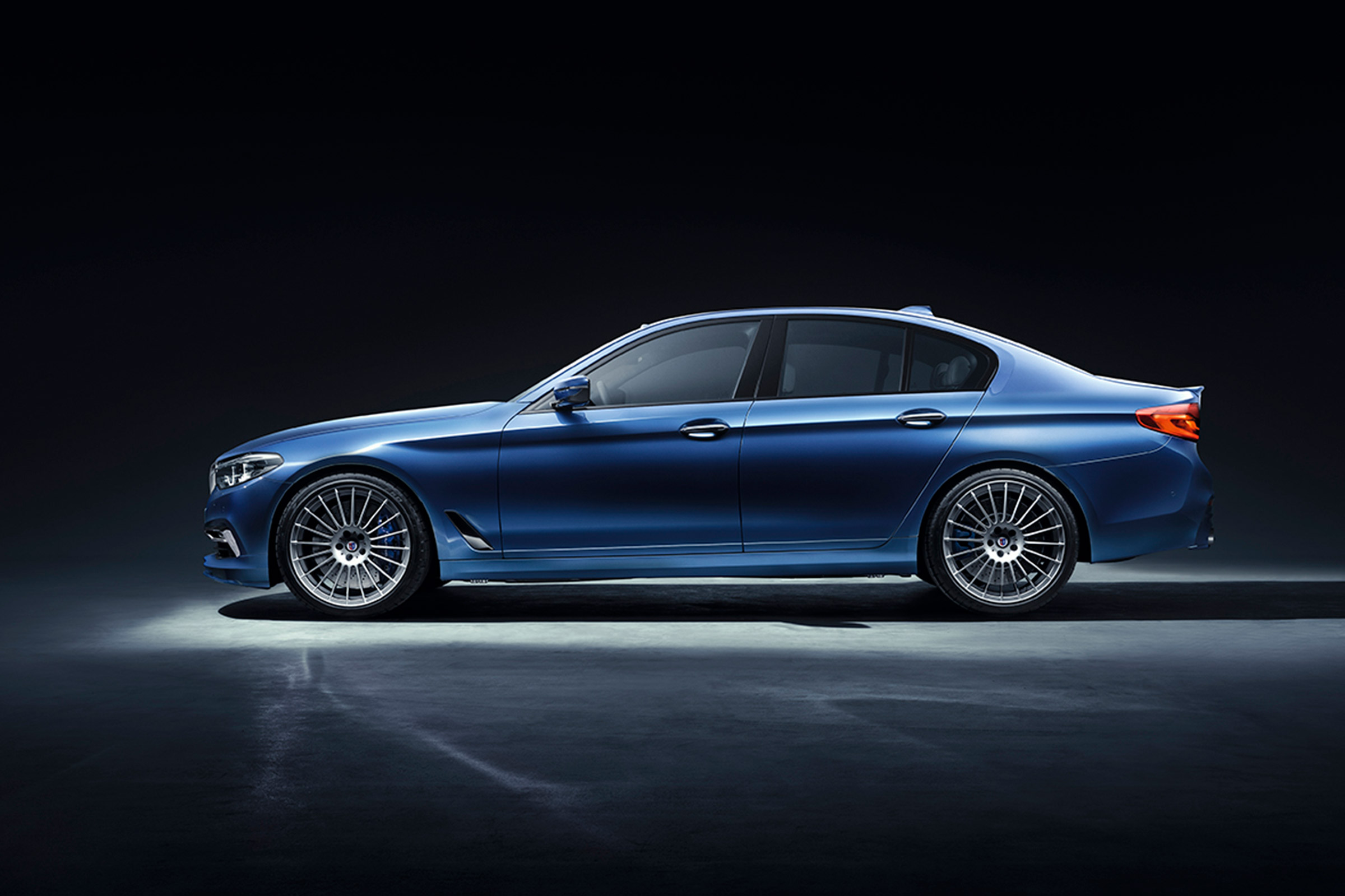 Alpina B5 Bi-Turbo G30/G31 - studio profile
