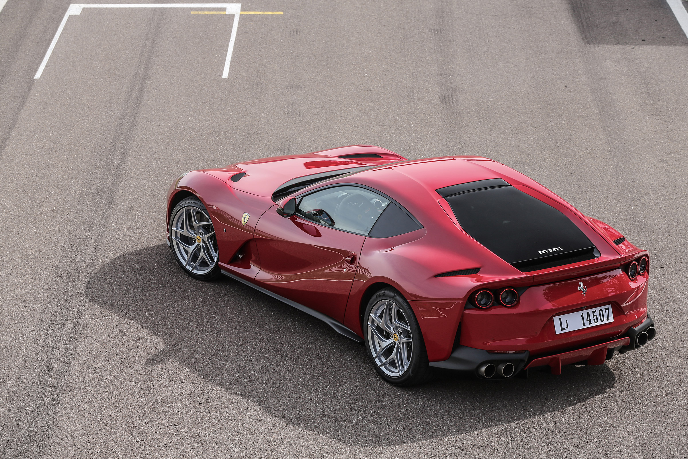 Ferrari 812 Superfast – rear quarter